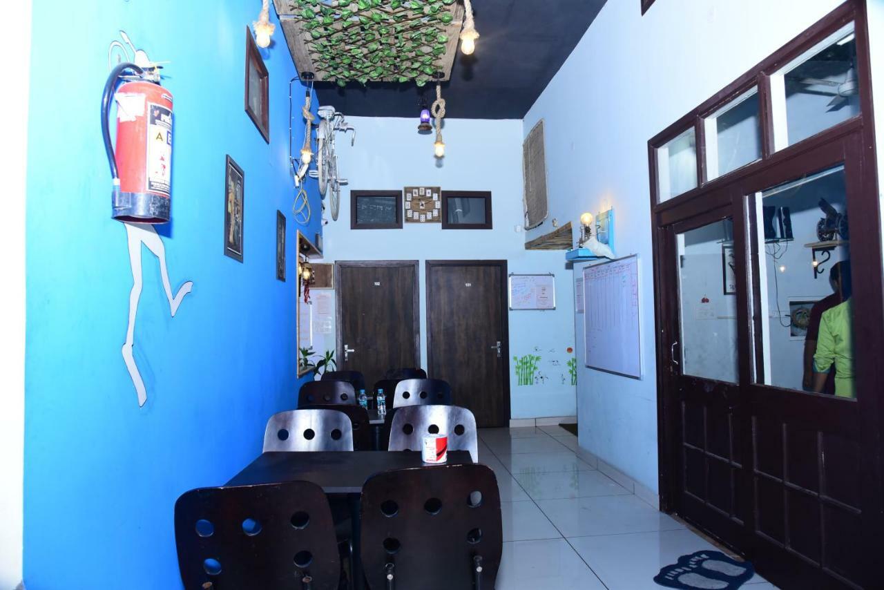 Nutz Backpackers Hostel Αμριτσάρ Εξωτερικό φωτογραφία